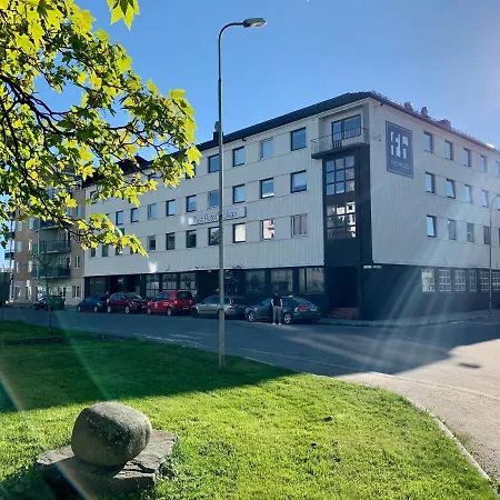 Fast Hotel 3*