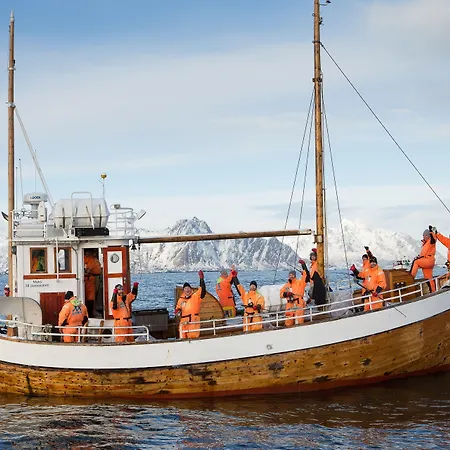 Fast 3* Svolvær