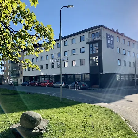 Fast Svolvær