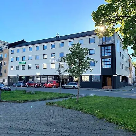 Fast Hotel 3*