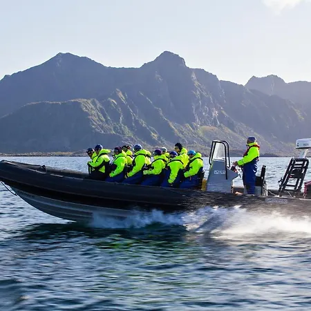 Fast 3* Svolvaer